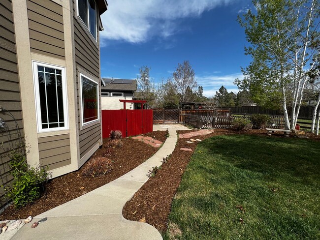 Building Photo - 3 bed, 3 bath Home in Poudre Overlook Neig...