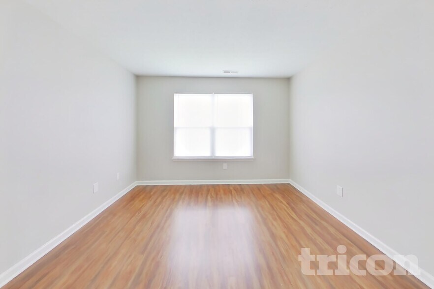 Building Photo - 8183 Dartmoth Ln