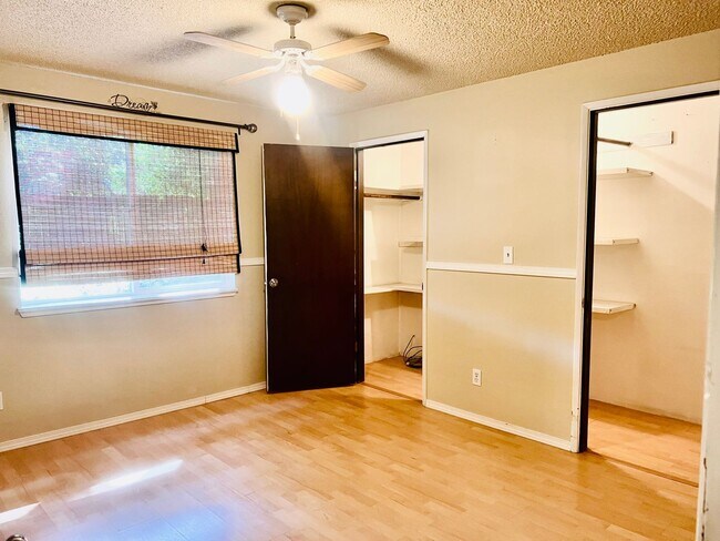 Building Photo - Charming 3BR/1BA w/ 1-car garage, long driveway, fenced yard, wood stove & shed/workshop.
