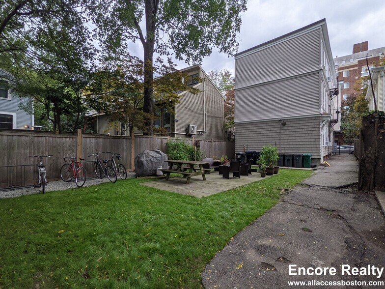 Building Photo - 4 Belvidere Pl