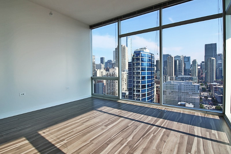 Building Photo - 865 N La Salle Dr