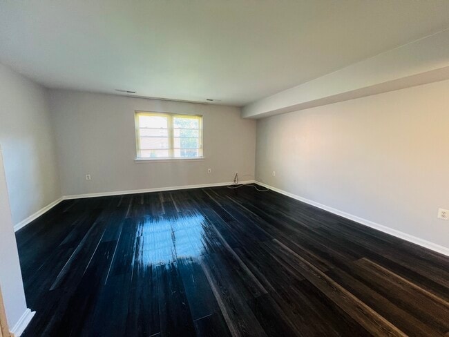Building Photo - 404 N Armistead St