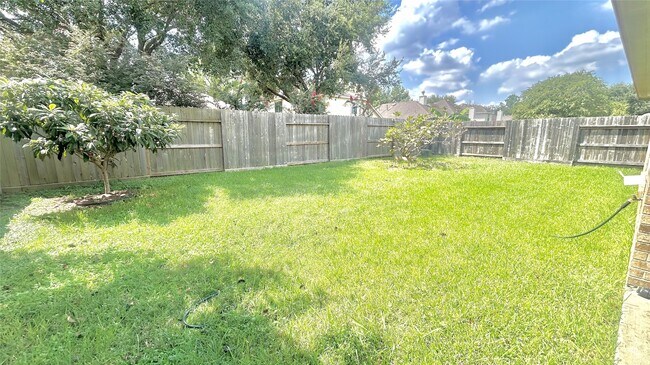 Building Photo - 5030 Birch Manor Ln