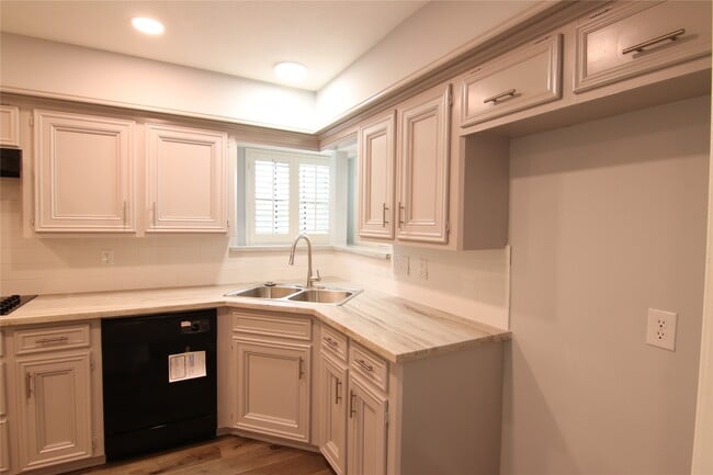 Building Photo - 12511 Ella Lee Ln