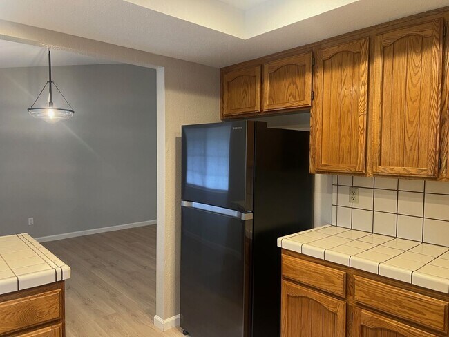 Building Photo - 4446 Tralee Ln