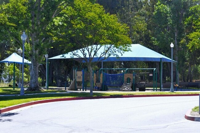 Building Photo - 32958 Urban Ave