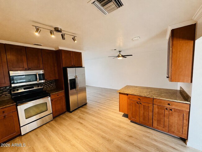 Building Photo - 4038 N 81st St