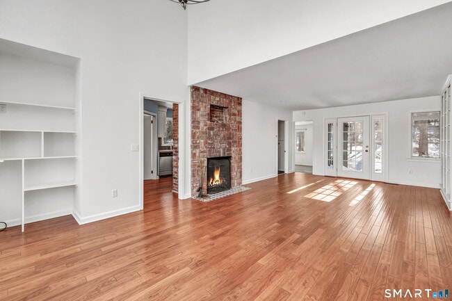 Building Photo - 349 Westport Turnpike