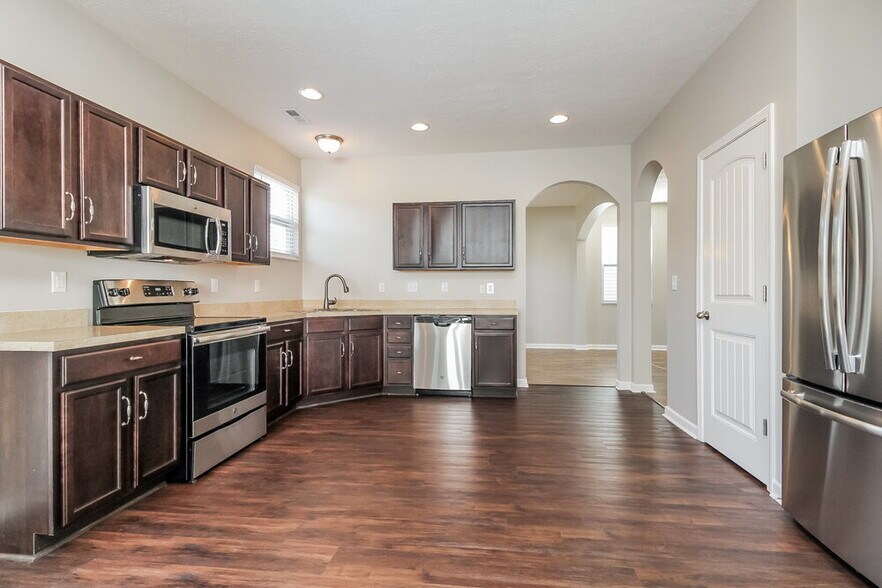 Building Photo - 1536 Rockglade Run