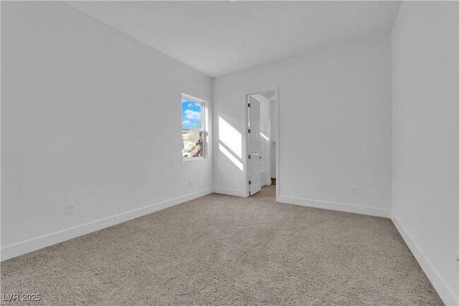 Building Photo - 11049 Concord Vly Dr