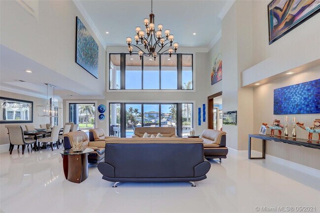 Building Photo - 750 Marine Dr