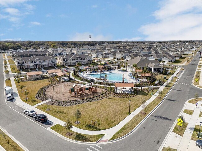 Building Photo - 1749 Southfork Dr