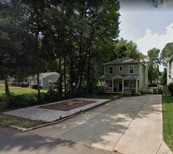 Building Photo - 1011 Everett Pl