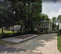 Building Photo - 1011 Everett Pl