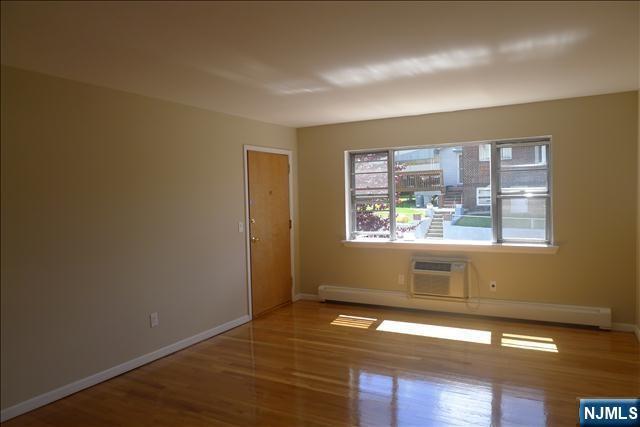 Building Photo - 129-131-131 6th St