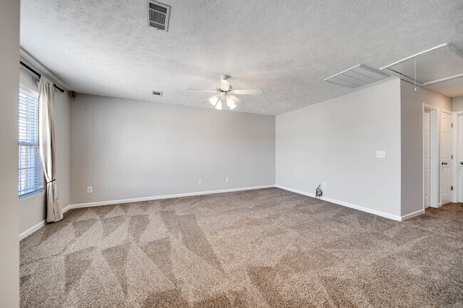 Building Photo - 1005 Gannett Rd