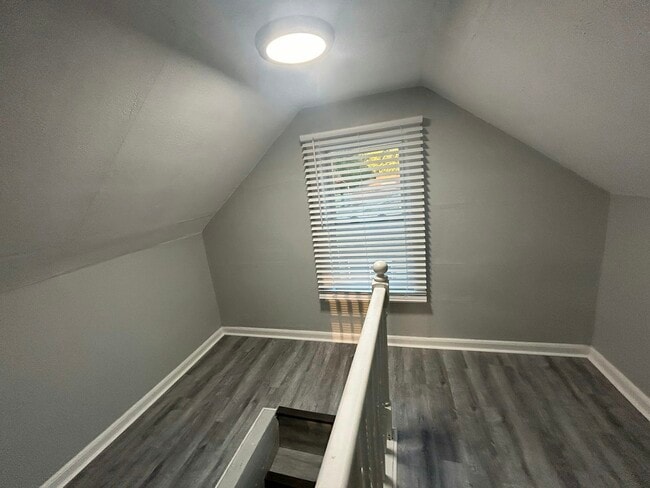 Building Photo - 25511 Pennie St
