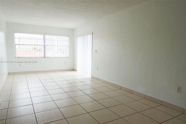 Building Photo - 495 NW 72nd Ave