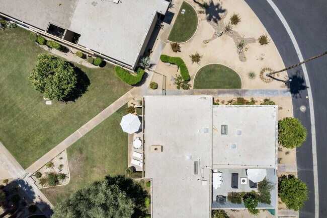 Building Photo - 72915 El Paseo