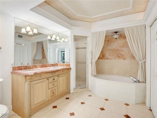 Building Photo - 1070 S Collier Blvd