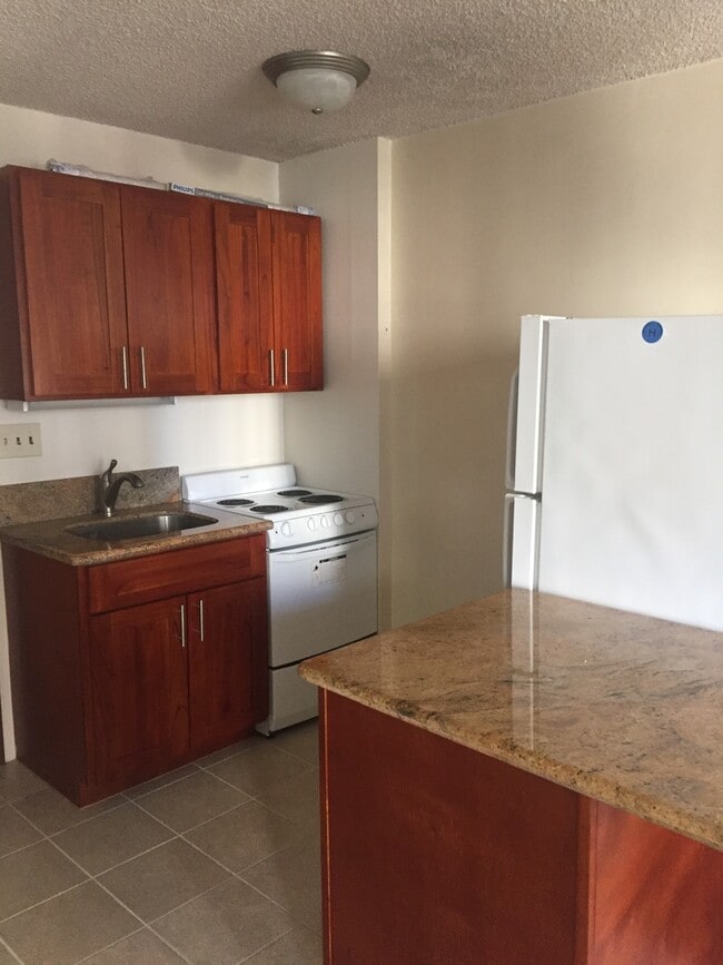 Building Photo - Kapiolani Terrace