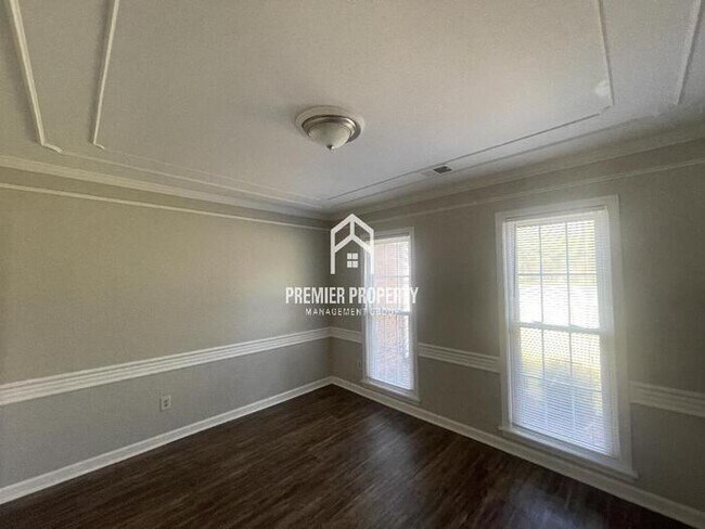 Building Photo - 1585 Wood Farms Dr
