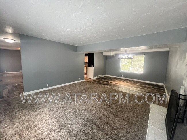 Building Photo - 11633 Nicklaus Rd