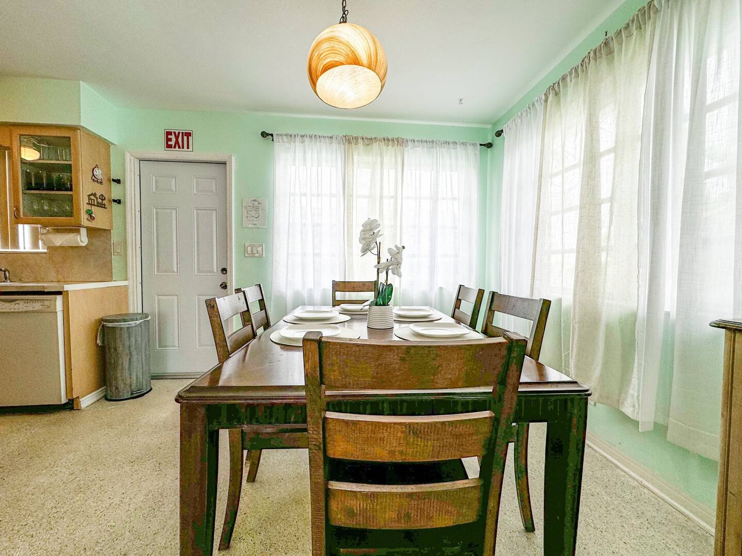 Building Photo - 342 Walnut St