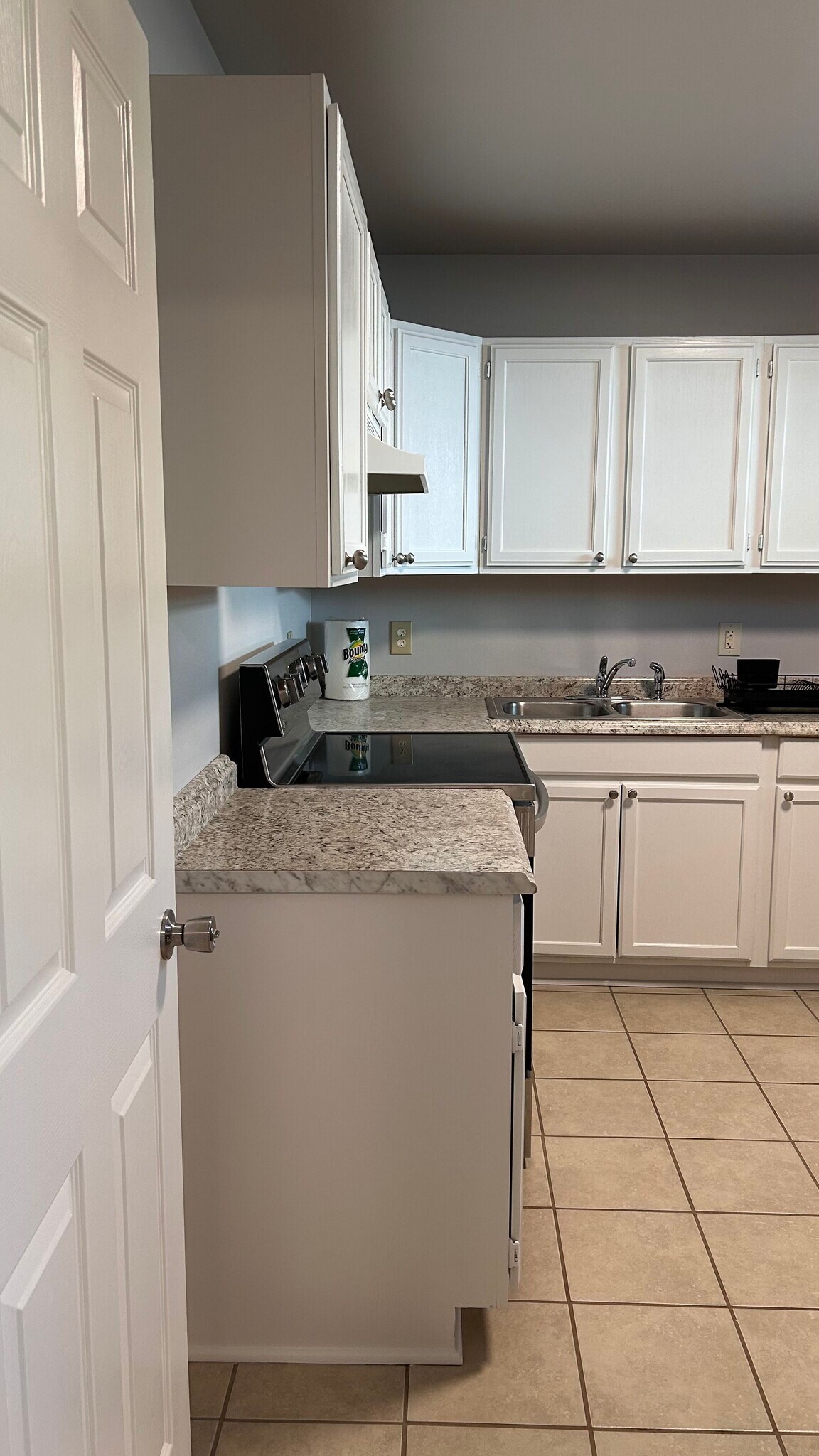 Building Photo - 2523 Law St