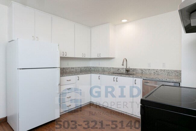 Building Photo - Gorgeous 2 Bedroom Home Available in Lake ...