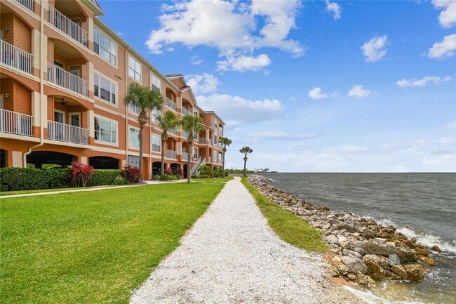 Building Photo - 5000 Culbreath Key Way