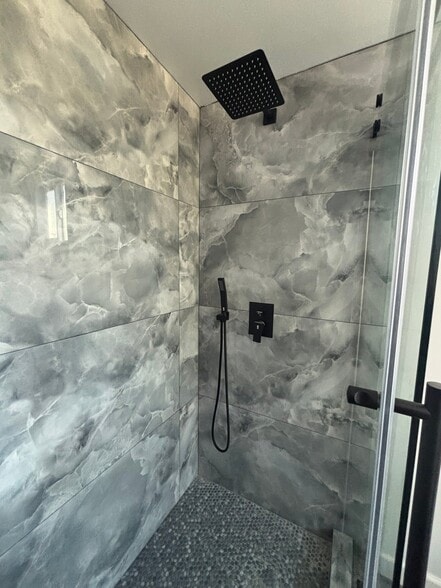 Building Photo - 2280 S Barrington Ave