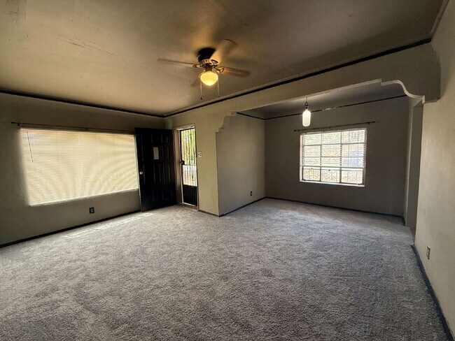 Building Photo - 3501 Taylor Ave