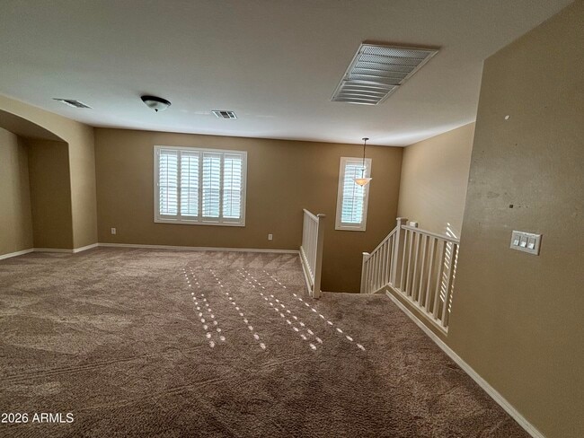 Building Photo - 948 S Huish Dr