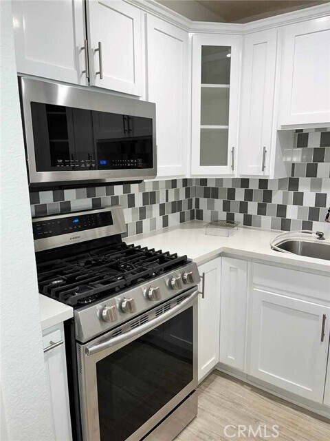 Building Photo - 22896 Hilton Head Dr