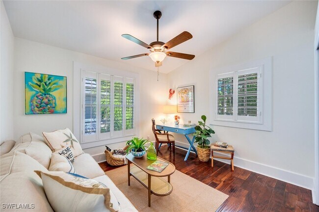 Building Photo - 2800 Lakeview Dr