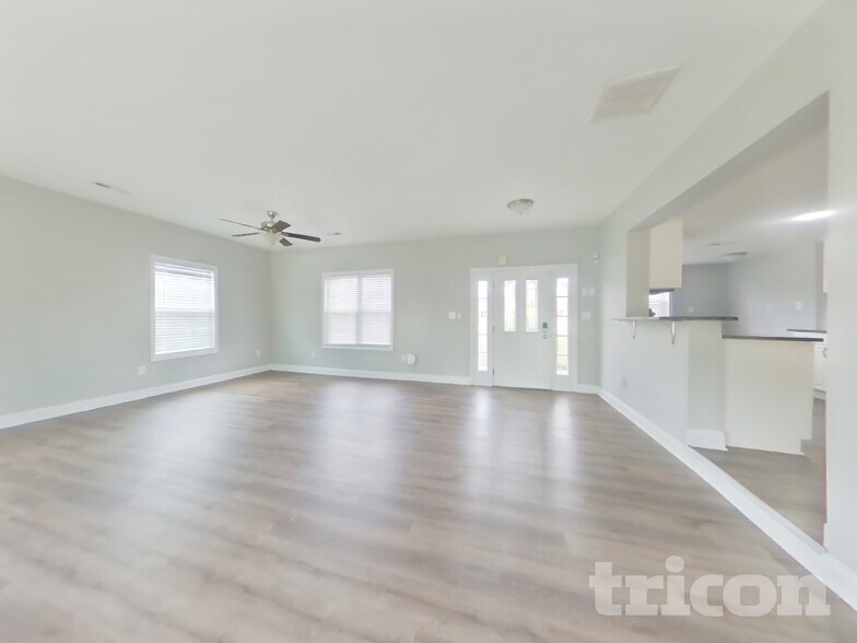 Building Photo - 5150 Wolfe Dr