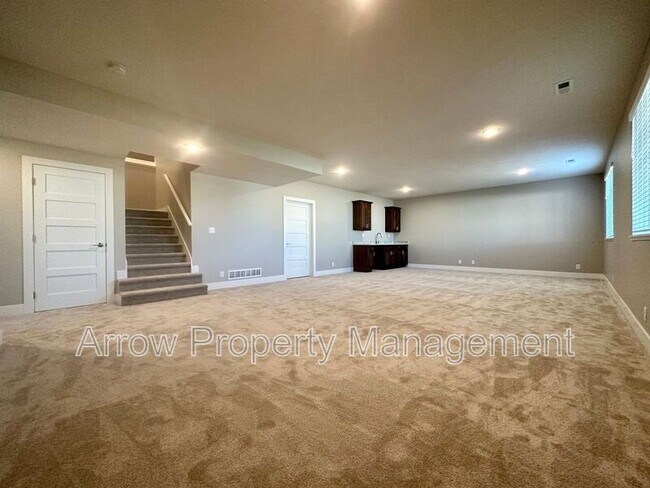 Building Photo - 8709 S 82nd St