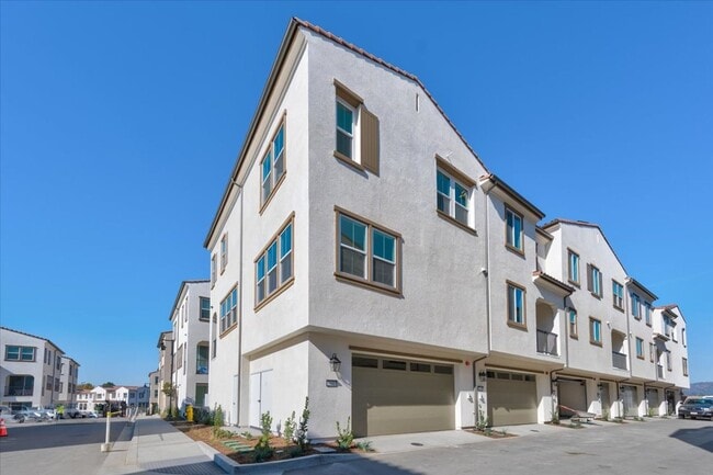 Building Photo - 1404 Mountain Laurel Rd