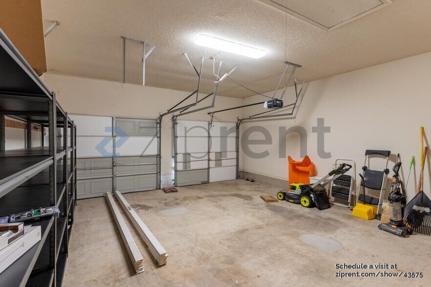 Building Photo - 710 Elder Way