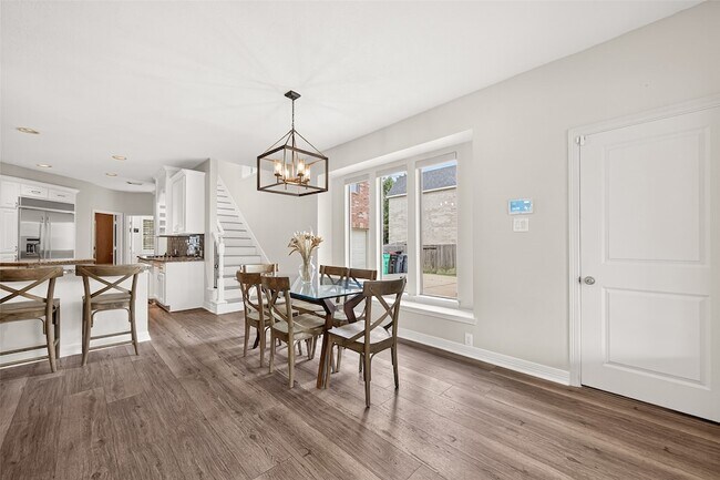 Building Photo - 3510 Artesian Springs Ln