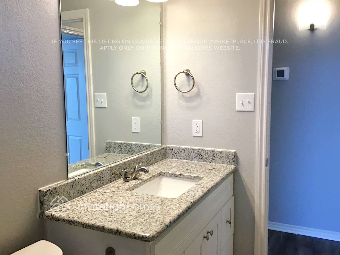 Building Photo - 8633 Fernhill Dr