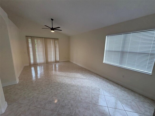 Building Photo - 1456 Sun Meadow Dr