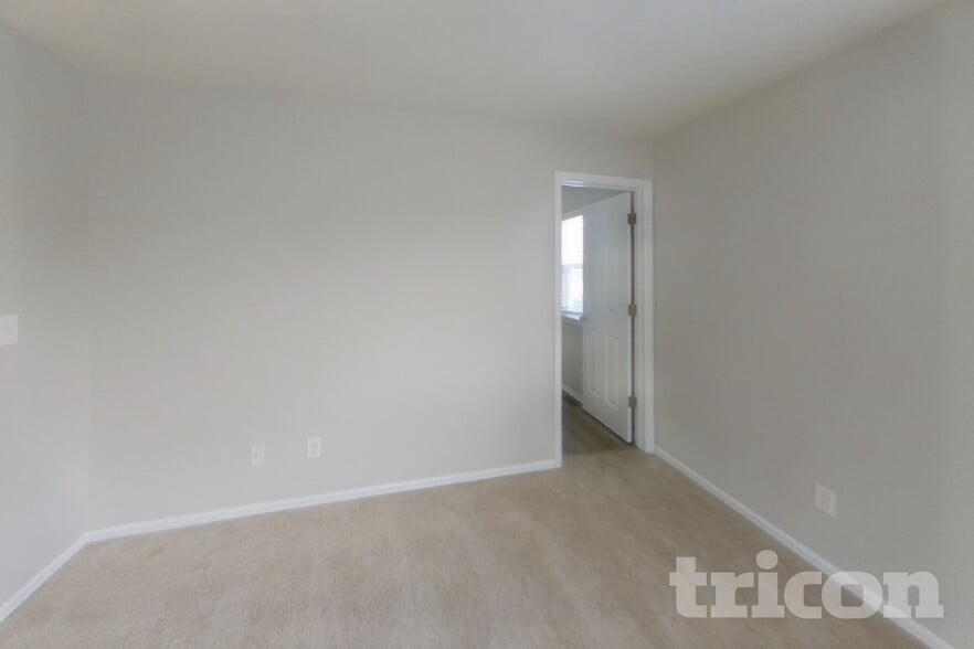 Building Photo - 4117 W 30th St Pl