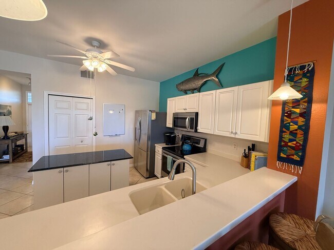 Building Photo - Waterfront Condo 3/2/1 - FULLY FURNISHED! - (Available annually or monthly)