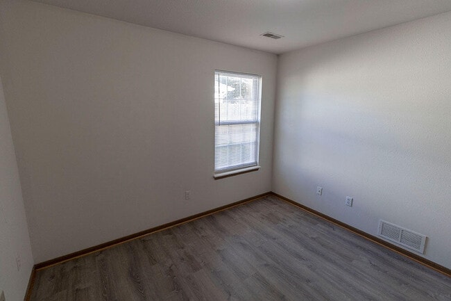 Building Photo - 1602 Typhoon Dr