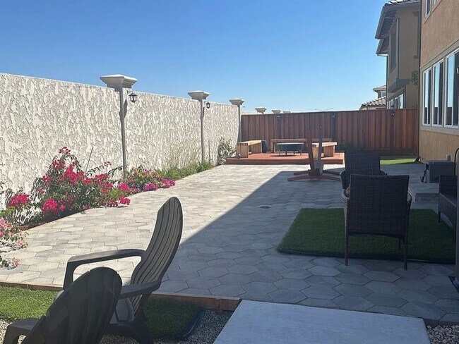 Building Photo - Luxury - New Executive Home | Furnished or Unfurnished | 5 Bedrooms | Antioch