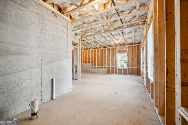 Building Photo - 6405 Crystal Cove Trail