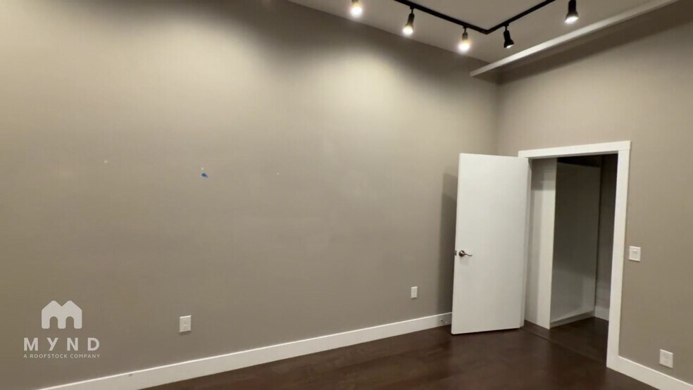 Building Photo - 958 28th St