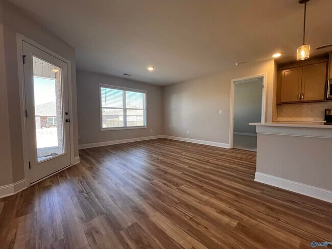 Building Photo - 151 Hazel Pne Trl